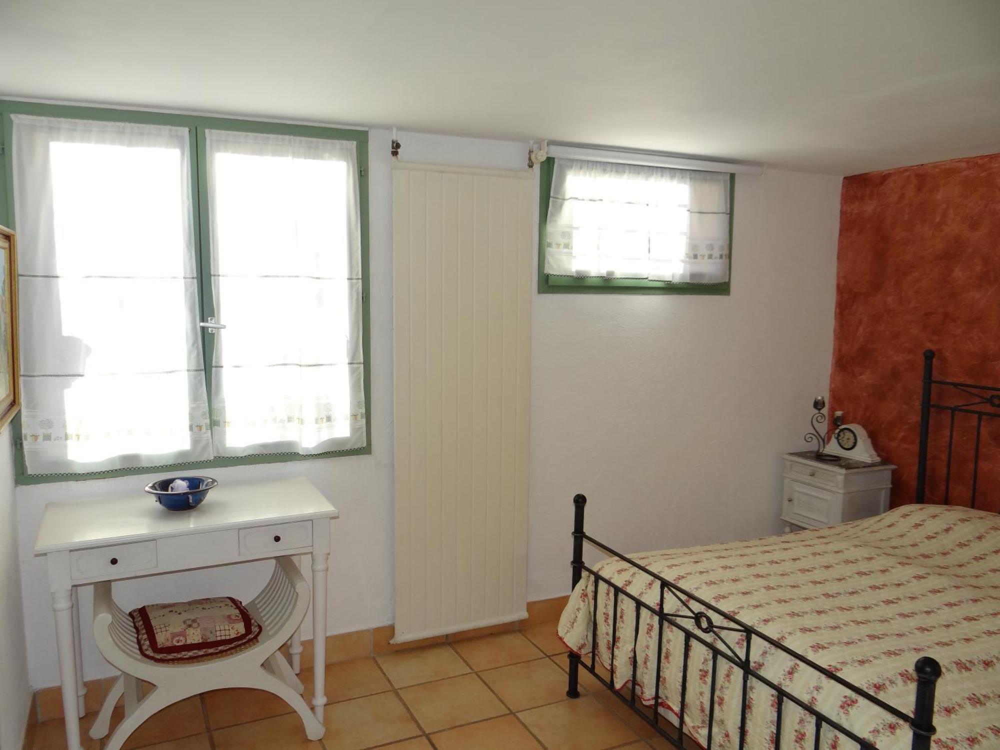 Chez Jean-Pierre & Annick Villa Remoulins Esterno foto