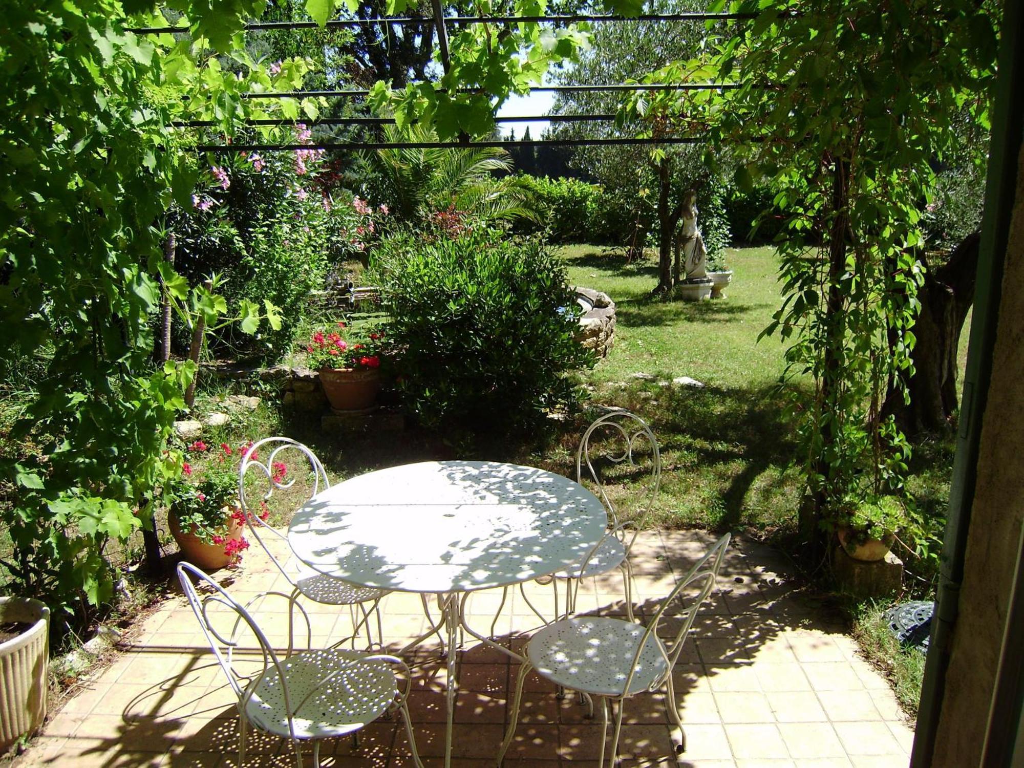 Chez Jean-Pierre & Annick Villa Remoulins Esterno foto